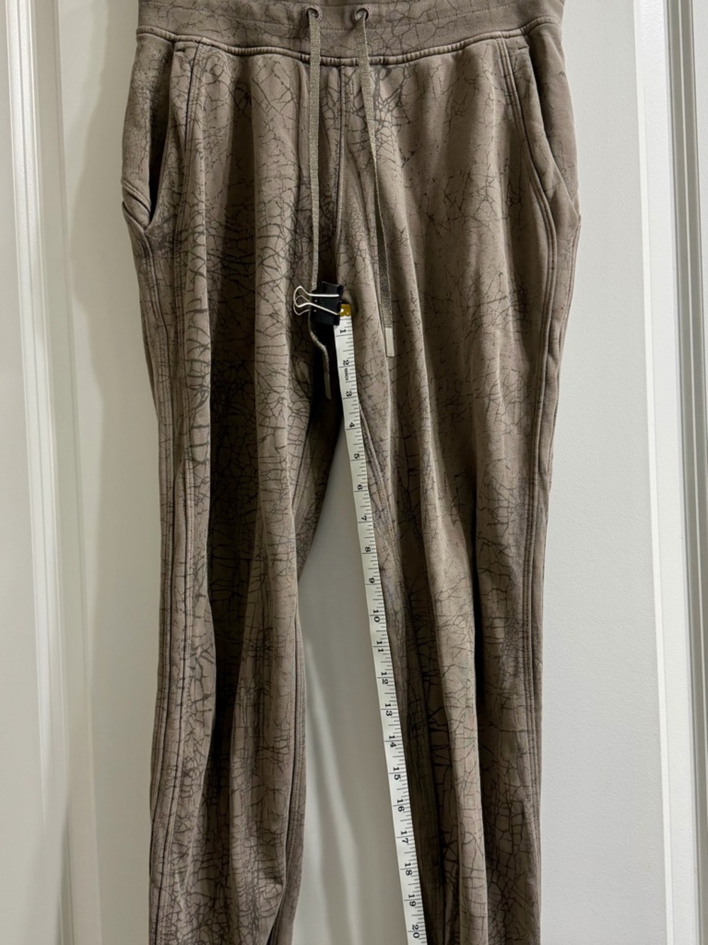 lululemon athletica Taupe Brown Drawstring Joggers sz 6